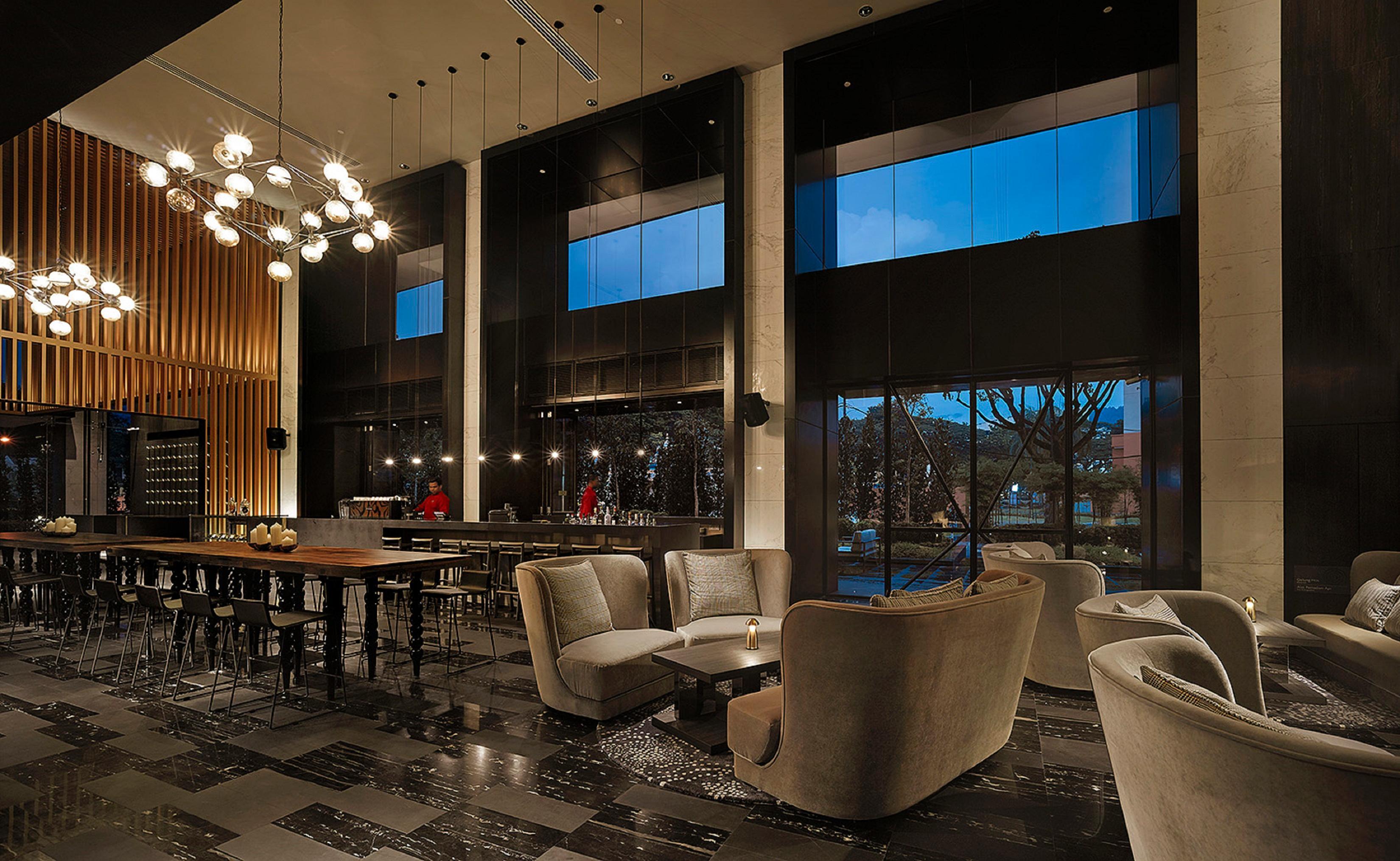 G Hotel Kelawai Tanjong Tokong Kültér fotó The lobby of the hotel