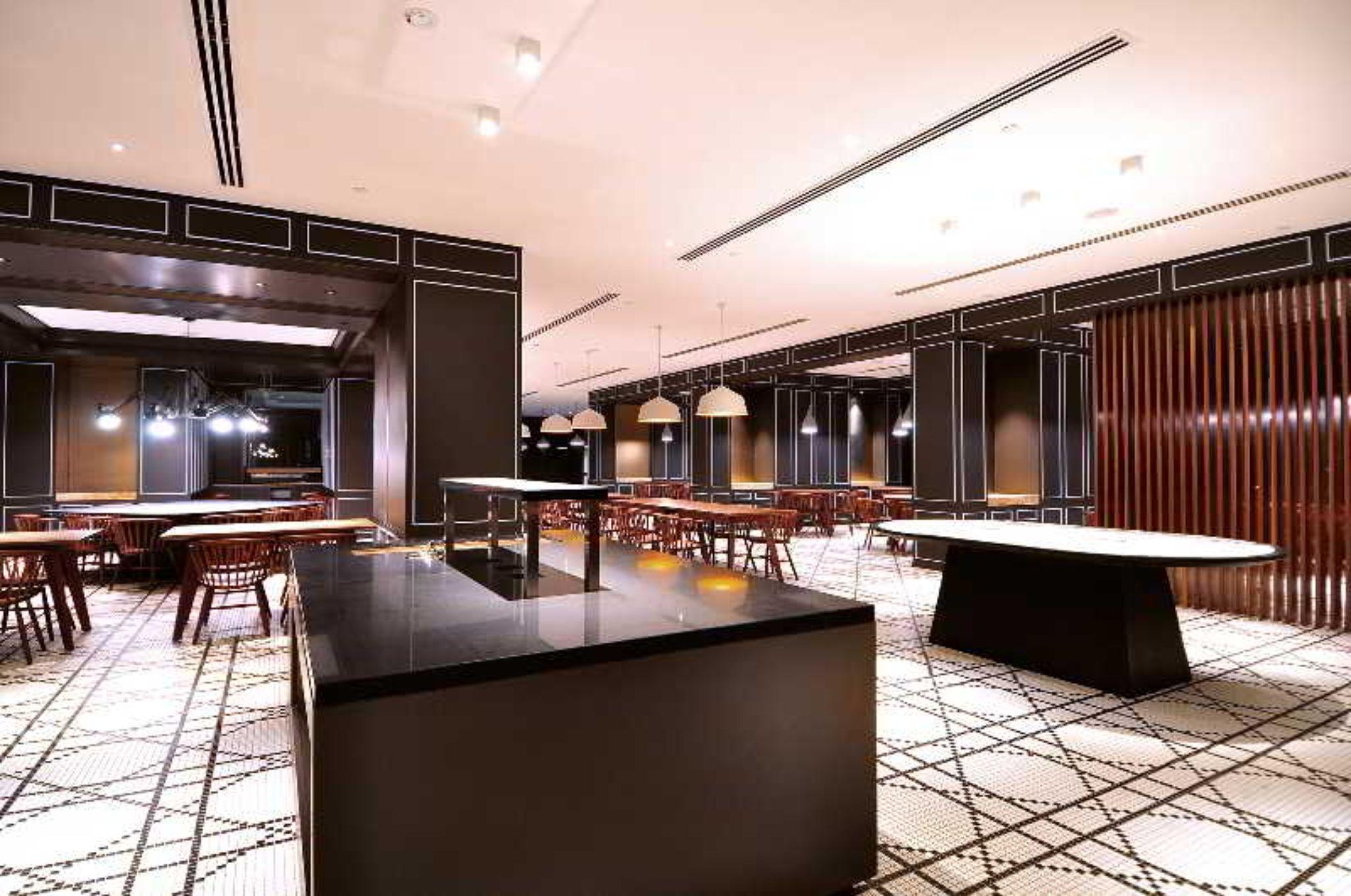 G Hotel Kelawai Tanjong Tokong Kültér fotó The interior of the restaurant