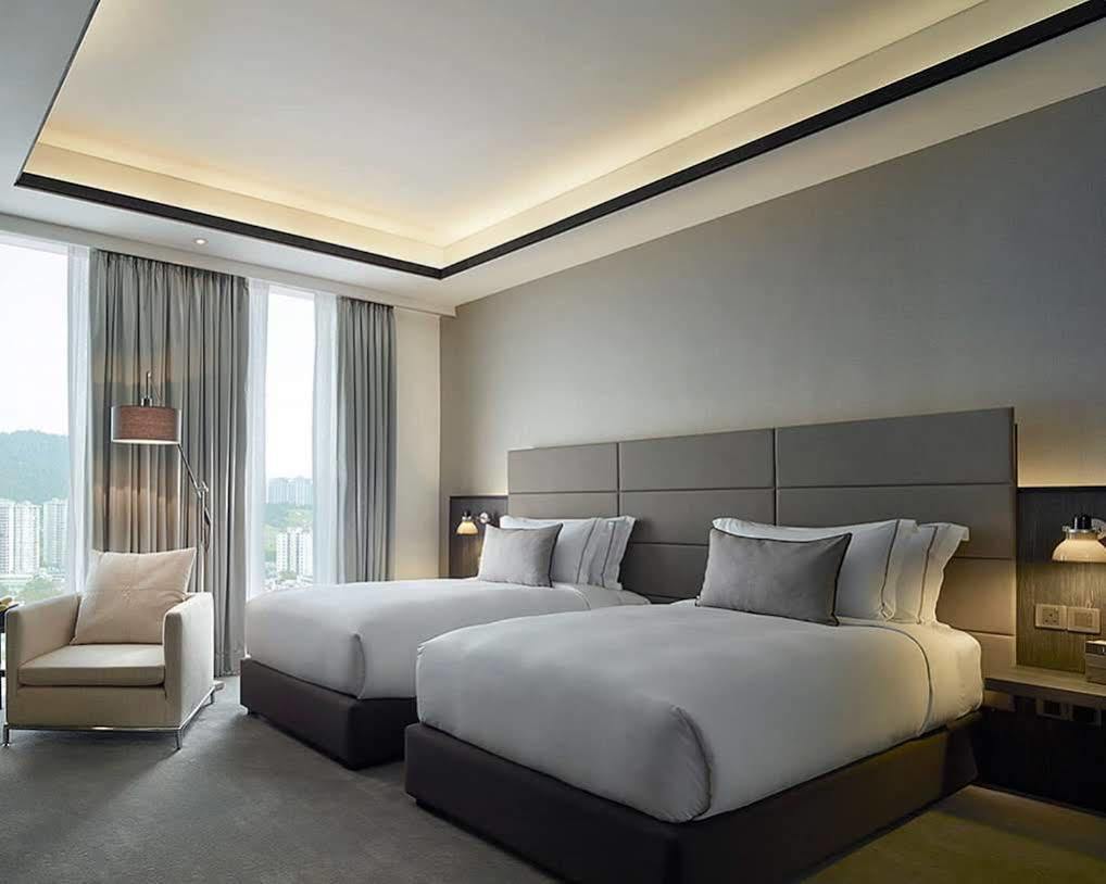 G Hotel Kelawai Tanjong Tokong Kültér fotó Deluxe Room